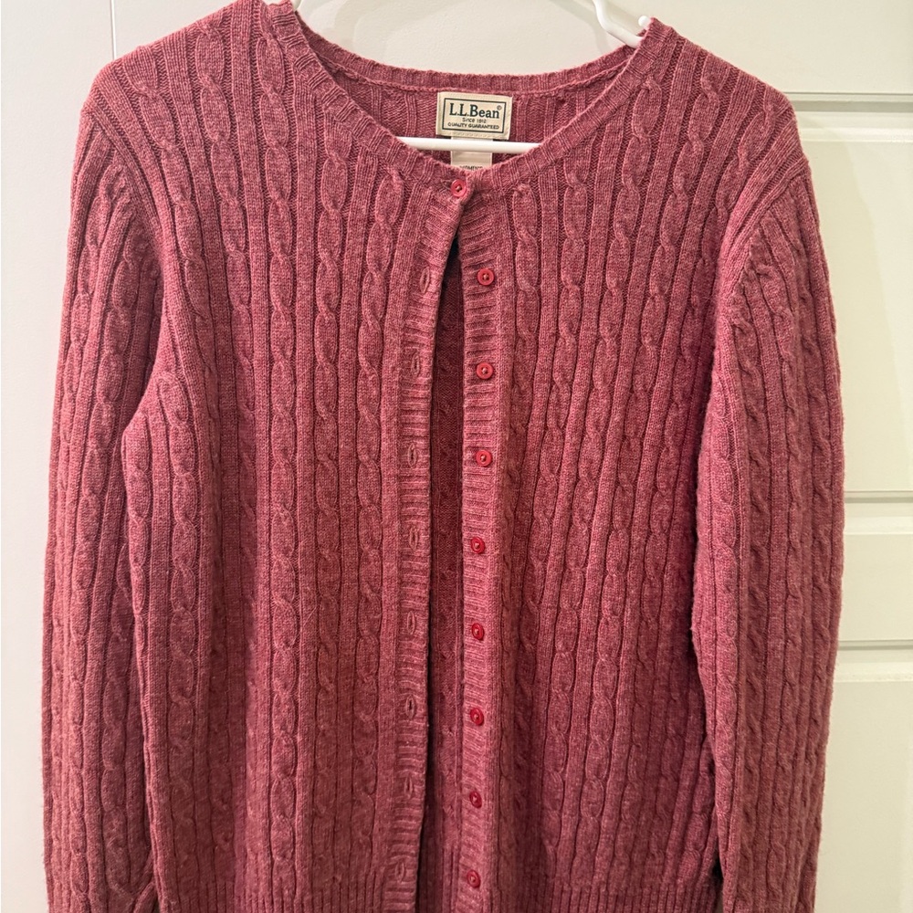 Vintage 90s Cottagecore L.L. Bean Women's Pink Cable Knit Sweater